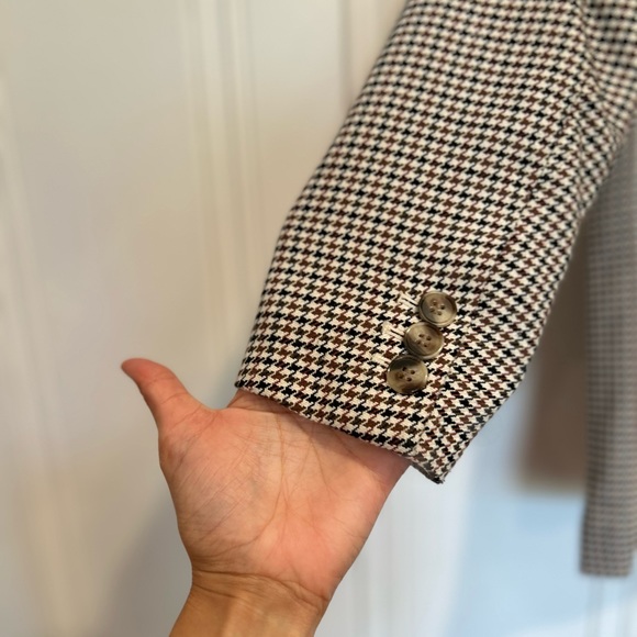 Oversized H&M houndstooth blazer. - Picture 4 of 7